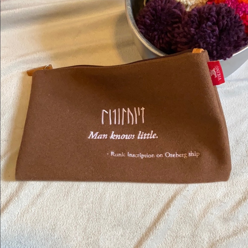 Viking cruise toiletries bag in brown wool - Picture 1 of 5